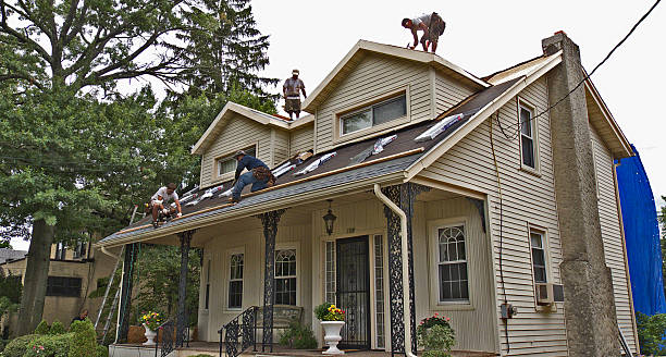 Roof Gutter Cleaning in East Porterville, CA